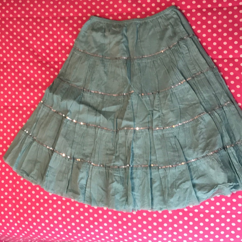 🎉SALE DKNY skirt with sequins